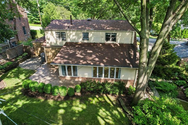 648 56th Street, Des Moines, IA 50312