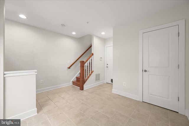 5720 46TH PL, Hyattsville, MD 20781