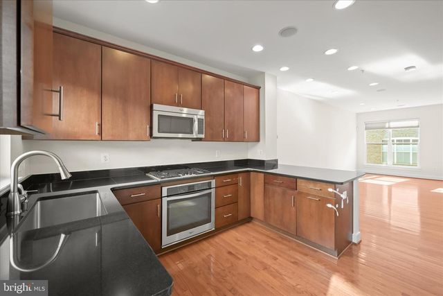 5720 46TH PL, Hyattsville, MD 20781