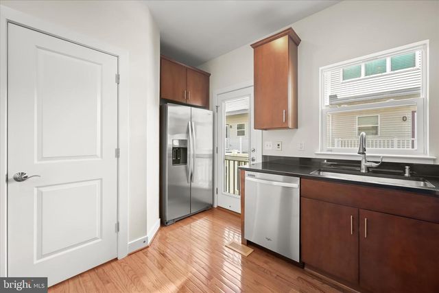5720 46TH PL, Hyattsville, MD 20781