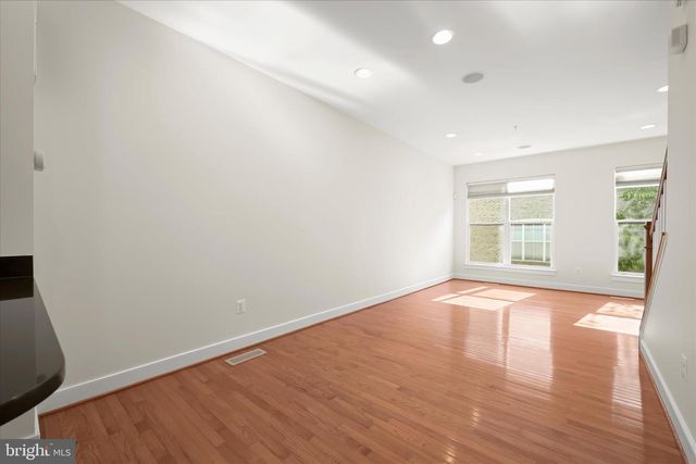 5720 46TH PL, Hyattsville, MD 20781