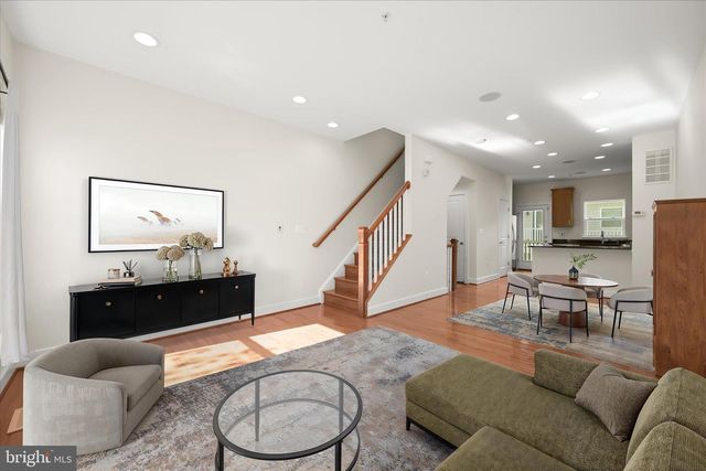 5720 46TH PL, Hyattsville, MD 20781