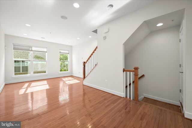 5720 46TH PL, Hyattsville, MD 20781
