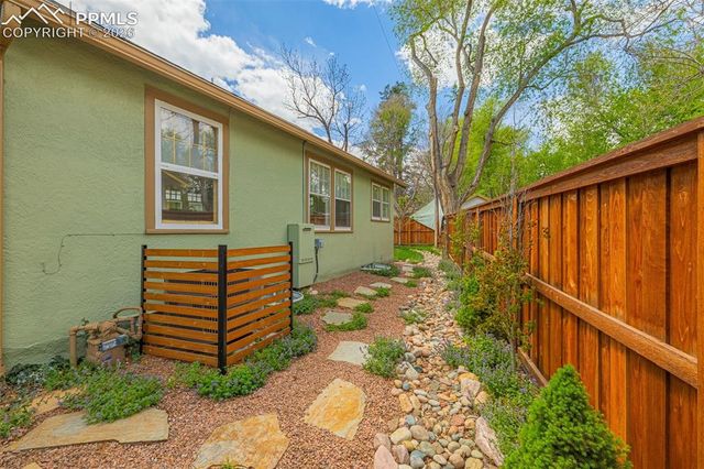 10 Wolfe Avenue, Colorado Springs, CO 80905