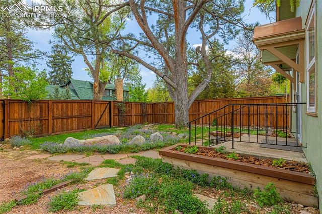 10 Wolfe Avenue, Colorado Springs, CO 80905