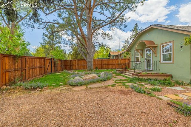 10 Wolfe Avenue, Colorado Springs, CO 80905
