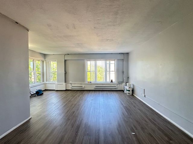 7333 N Ridge Boulevard 510, Chicago, IL 60645