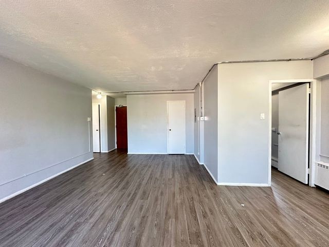 7333 N Ridge Boulevard 510, Chicago, IL 60645