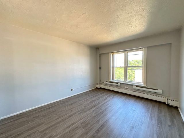 7333 N Ridge Boulevard 510, Chicago, IL 60645
