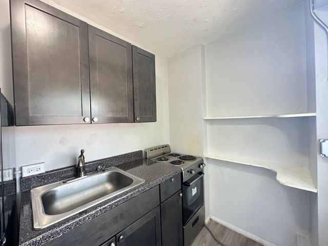 7333 N Ridge Boulevard 510, Chicago, IL 60645