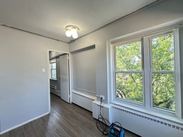 7333 N Ridge Boulevard 510, Chicago, IL 60645