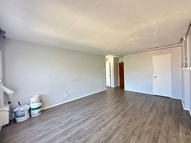 7333 N Ridge Boulevard 510, Chicago, IL 60645