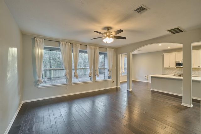 87 Benedict Canyon Loop, The Woodlands, TX 77382