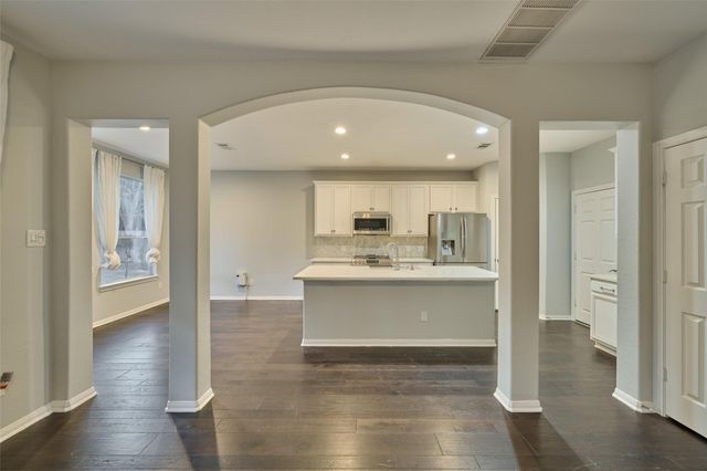 87 Benedict Canyon Loop, The Woodlands, TX 77382