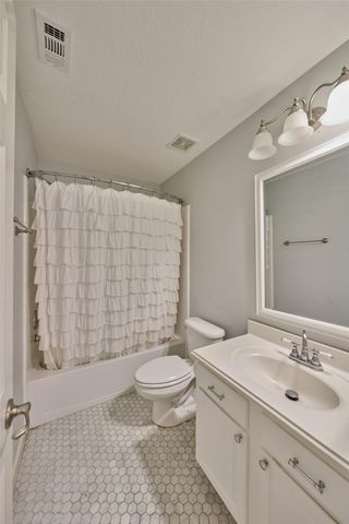 87 Benedict Canyon Loop, The Woodlands, TX 77382