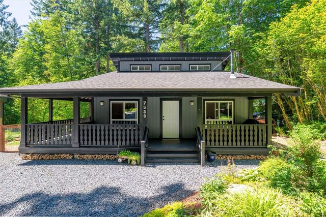 7533 Canyon View Drive, Deming, WA 98244