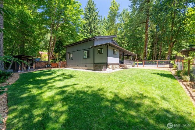 7533 Canyon View Drive, Deming, WA 98244
