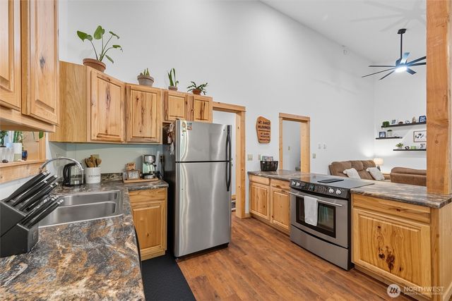 7533 Canyon View Drive, Deming, WA 98244