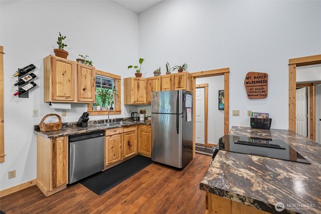 7533 Canyon View Drive, Deming, WA 98244