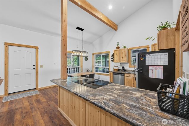 7533 Canyon View Drive, Deming, WA 98244