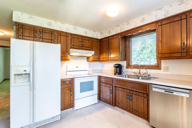 5422 Joyce Avenue, Fort Wayne, IN 46818
