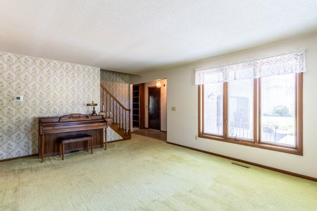 5422 Joyce Avenue, Fort Wayne, IN 46818
