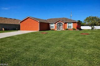 4126 SW 8th PL, Cape Coral, FL 33914
