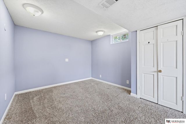 4417 N 94 Street, Omaha, NE 68134