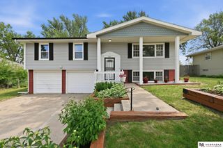 4417 N 94 Street, Omaha, NE 68134