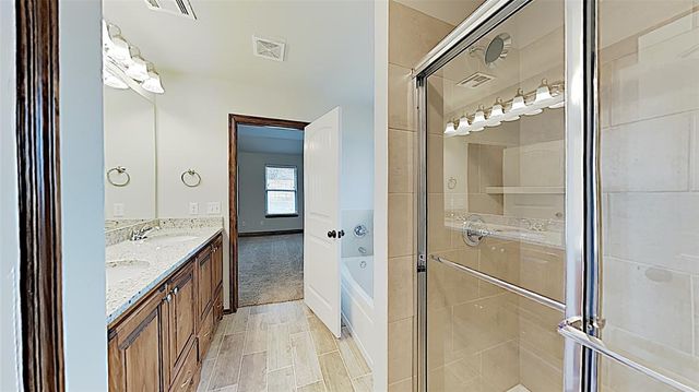 404 Charles Court, Yukon, OK 73099