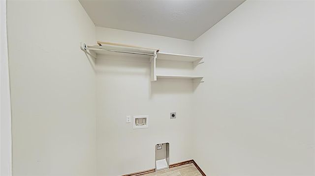 404 Charles Court, Yukon, OK 73099