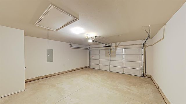 404 Charles Court, Yukon, OK 73099