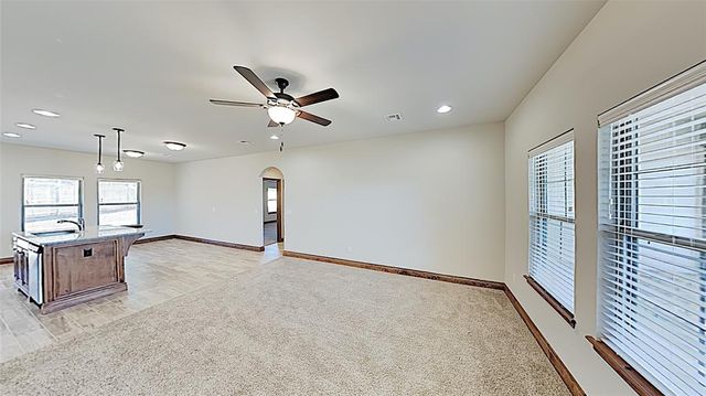 404 Charles Court, Yukon, OK 73099