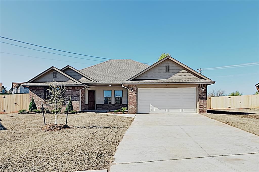 404 Charles Court, Yukon, OK 73099
