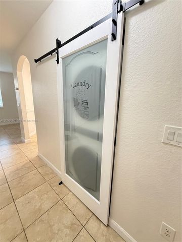 9239 SW 227th St 1, Cutler Bay, FL 33190