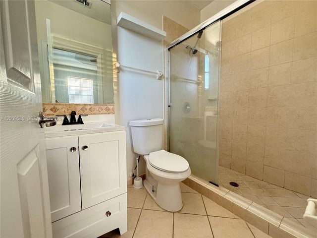 9239 SW 227th St 1, Cutler Bay, FL 33190