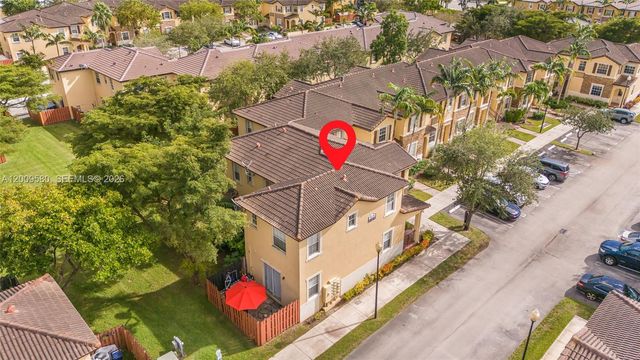 9239 SW 227th St 1, Cutler Bay, FL 33190