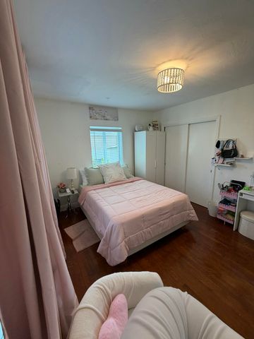 1830 Garfield Street, Hollywood, FL 33020