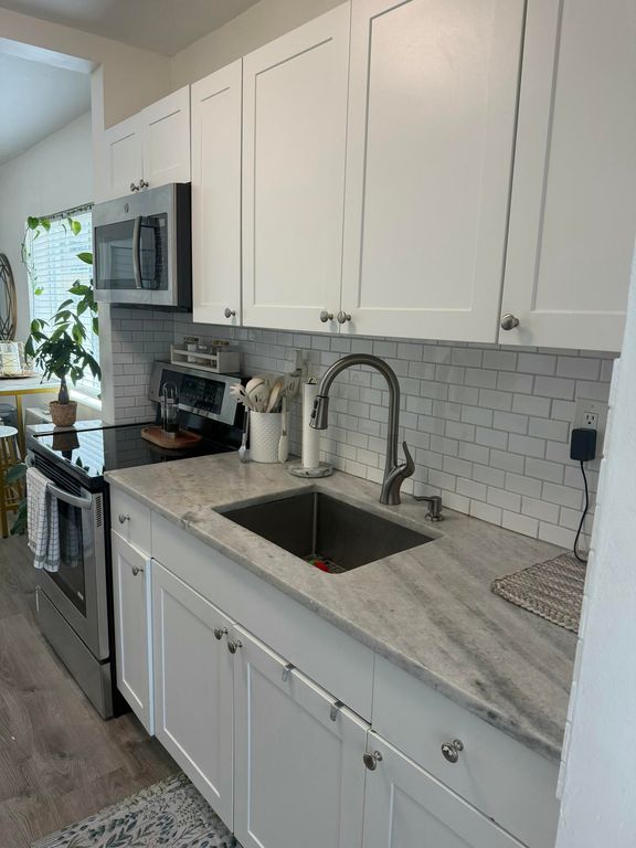 1830 Garfield Street, Hollywood, FL 33020