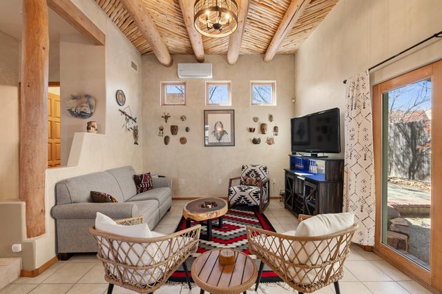 3208 Nizhoni Drive, Santa Fe, NM 87507