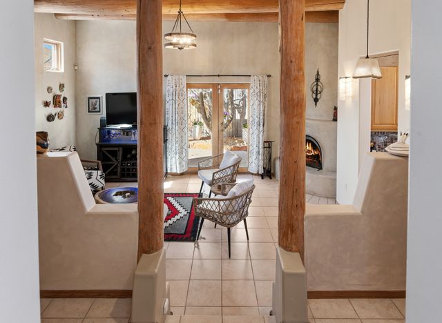 3208 Nizhoni Drive, Santa Fe, NM 87507