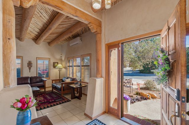 3208 Nizhoni Drive, Santa Fe, NM 87507