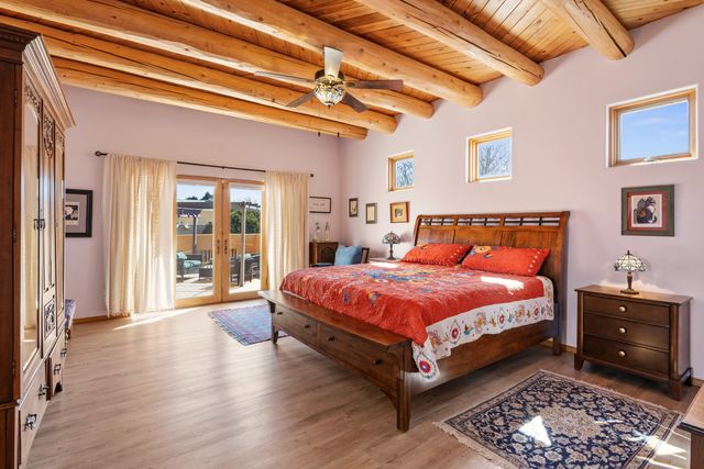 3208 Nizhoni Drive, Santa Fe, NM 87507