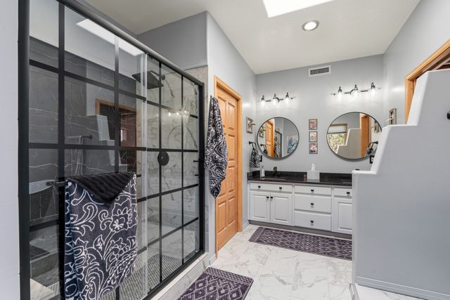 3208 Nizhoni Drive, Santa Fe, NM 87507