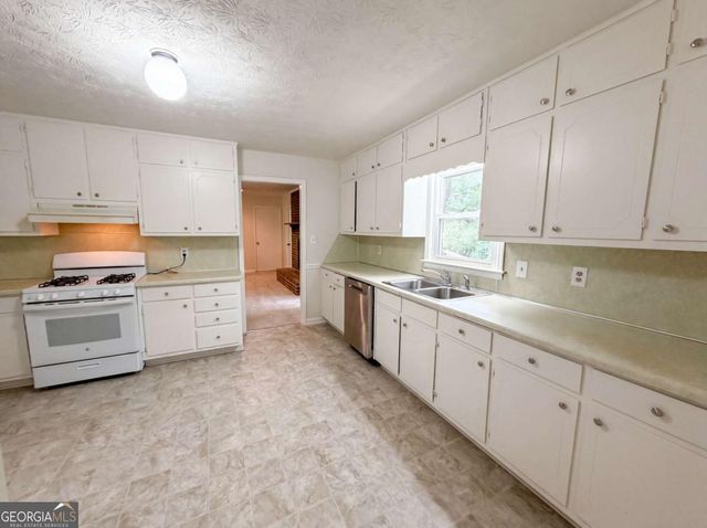 4402 N Shore Lane, Norcross, GA 30093