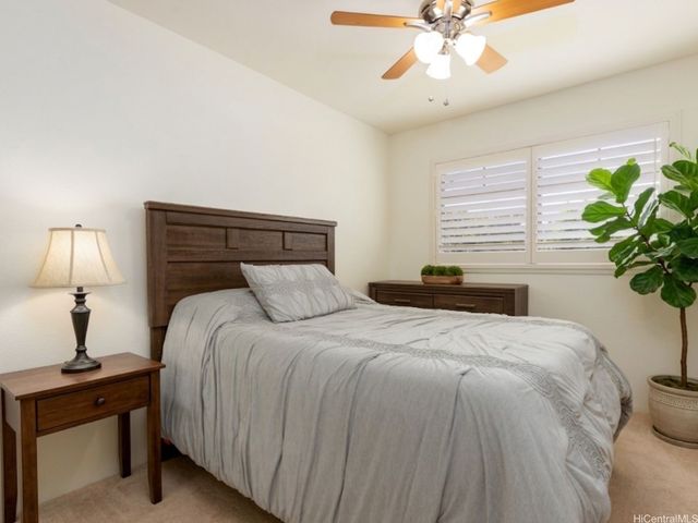 91-1011 Kamaaha Avenue 402, Kapolei, HI 96707