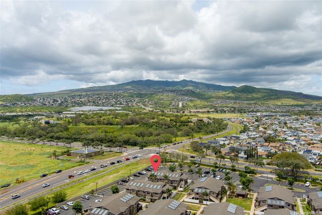 91-1011 Kamaaha Avenue 402, Kapolei, HI 96707