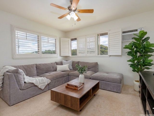 91-1011 Kamaaha Avenue 402, Kapolei, HI 96707