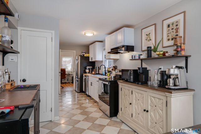 115 Mayflower Street, West Hartford, CT 06110