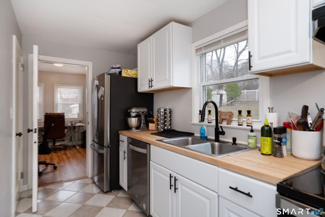 115 Mayflower Street, West Hartford, CT 06110